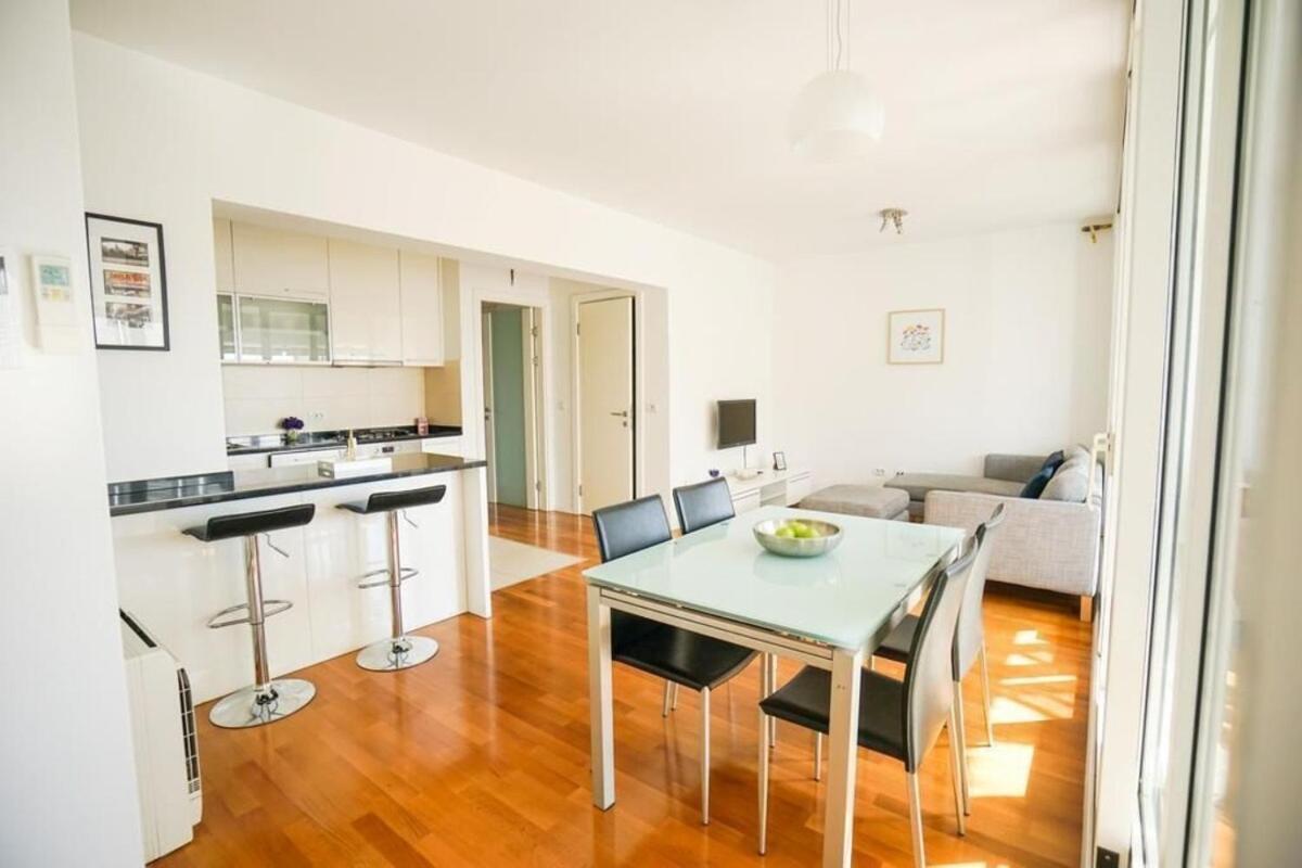 Apartment Zara White Extérieur photo
